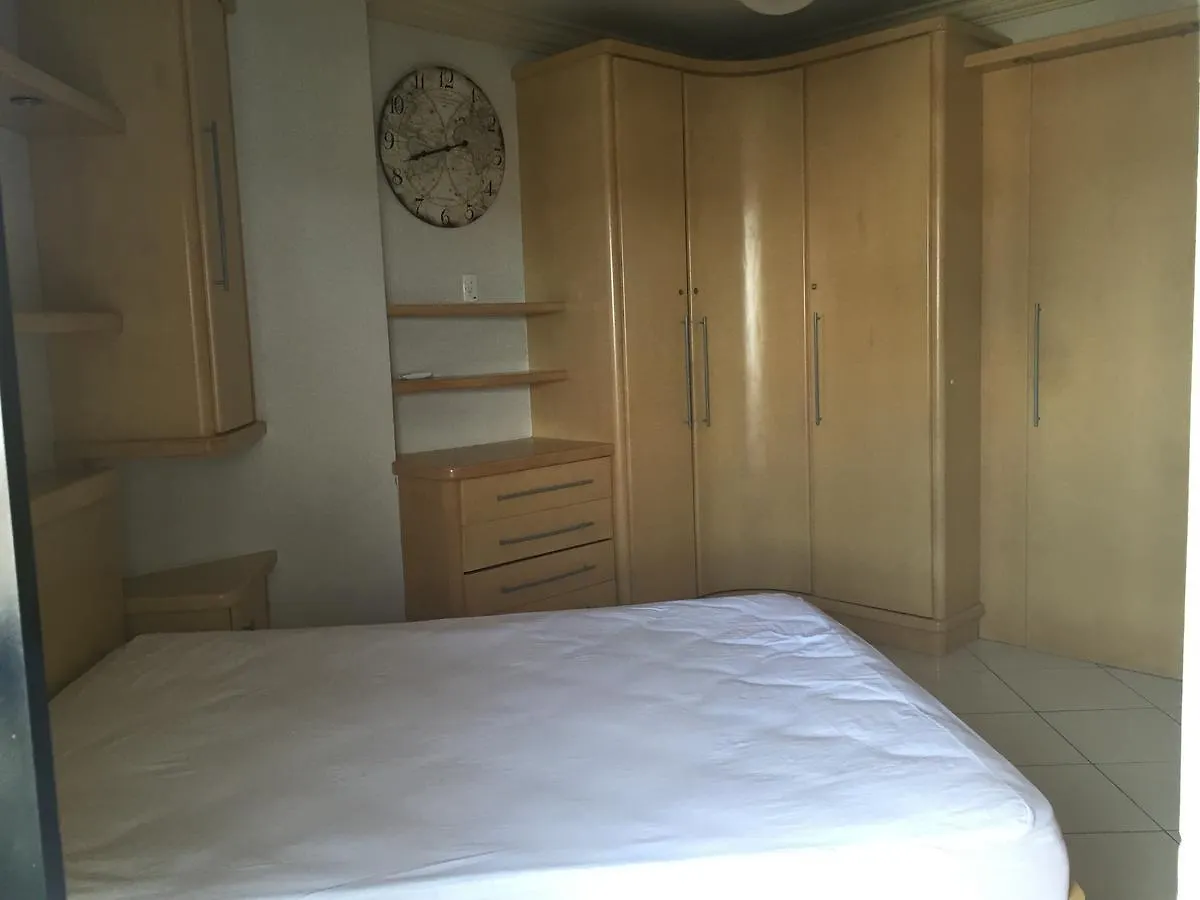 Lindo Apartamento Em Meia Praia-1 Quadra Do Mar! Melhor Localizacao! Itapema Apartment