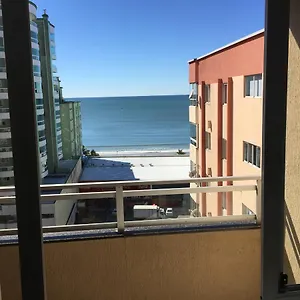 Praiamar Apartamento
