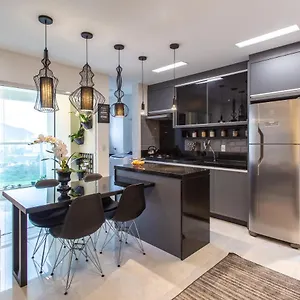 Moderno Apto Com Vista Para O Mar Apartamento